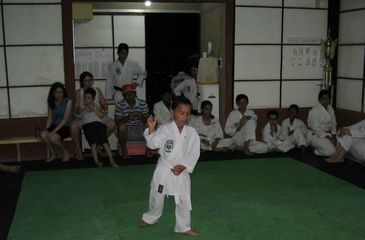 Exame de Faixa da Askaja -Projeto Karate na Comunidade - Foto 19