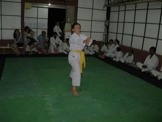 Exame de Faixa da Askaja -Projeto Karate na Comunidade - Foto 24