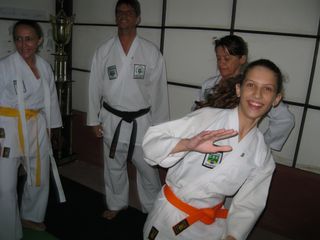 Exame de Faixa da Askaja -Projeto Karate na Comunidade - Foto 82