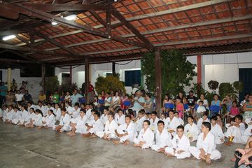 Exame de Faixa do Projeto Karate na Comunidade - Foto 1