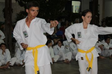 Exame de Faixa do Projeto Karate na Comunidade - Foto 105