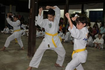 Exame de Faixa do Projeto Karate na Comunidade - Foto 124