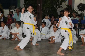 Exame de Faixa do Projeto Karate na Comunidade - Foto 125