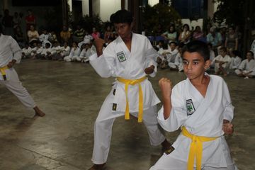 Exame de Faixa do Projeto Karate na Comunidade - Foto 136