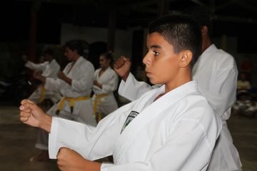 Exame de Faixa do Projeto Karate na Comunidade - Foto 140