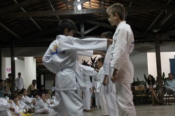 Exame de Faixa do Projeto Karate na Comunidade - Foto 152