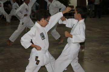 Exame de Faixa do Projeto Karate na Comunidade - Foto 183