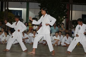 Exame de Faixa do Projeto Karate na Comunidade - Foto 196