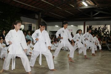 Exame de Faixa do Projeto Karate na Comunidade - Foto 39