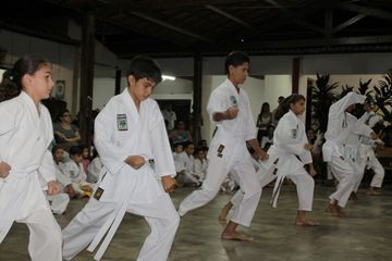 Exame de Faixa do Projeto Karate na Comunidade - Foto 40