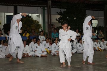 Exame de Faixa do Projeto Karate na Comunidade - Foto 42