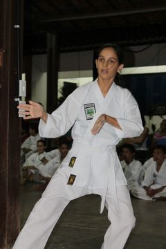 Exame de Faixa do Projeto Karate na Comunidade - Foto 58