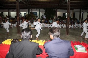 Exame de Faixa do Projeto Karate na Comunidade - Foto 62