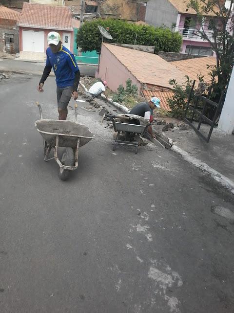 restaura&ccedil;&atilde;o dos esgotos da cidade