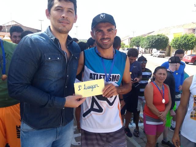 Atleta de Tarrafas vence maratona em Saboeiro