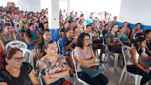 reuni&atilde;o com benefiados do Bolsa Fam&iacute;lia