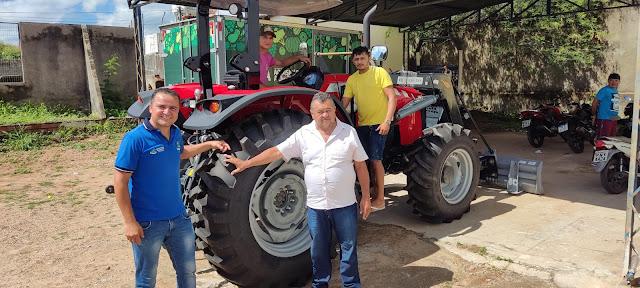 O trator chegou pra ficar