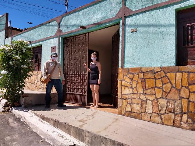 Agentes de Endemias fazem campanha contra o mosquito da dengue