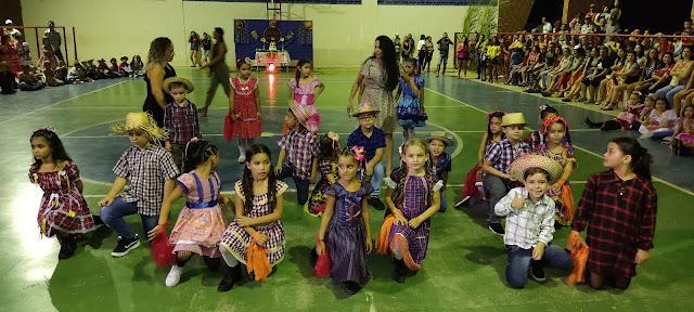 Escola Emília Ferreira Mantém a Tradição e Faz um Belíssimo São João/2024.