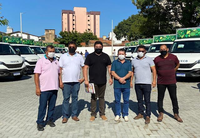 Município recebe caminhão do PAA.