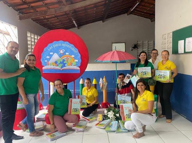 Secretaria de Educa&ccedil;&atilde;o adquire material pedag&oacute;gico da Editora Aprender