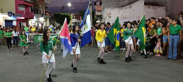 Desfile em comemoração ao dia 7 de setembro.
