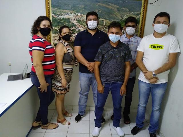 Gest&atilde;o municipal resolve problemas das ruas no Bairro Boas Vista