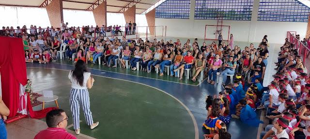 Escola Emília Ferreira Comemora o Dia das Mães.