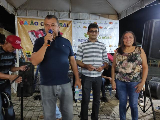 Feira e Baião alegram a cidade.