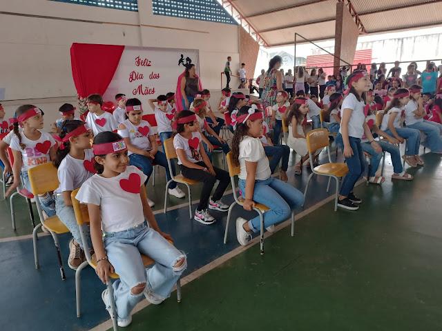 Escola Emília Ferreira Comemora o Dia das Mães.