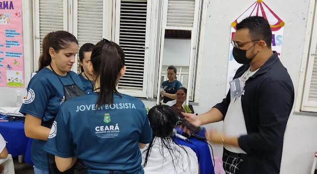 Curso de cabeleireiro completa 60 dias com sucesso