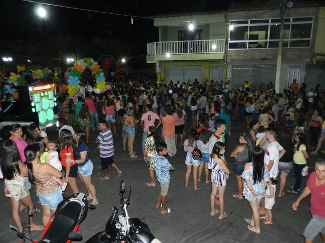 Crian&ccedil;as de Tarrafas tem noite de festa em homenagem ao seu dia