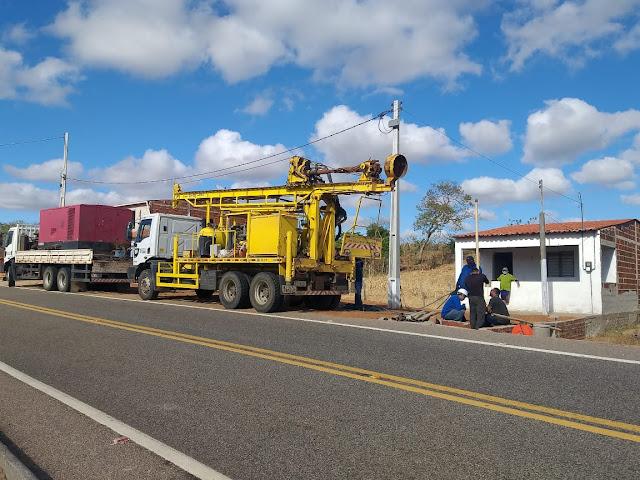 Po&ccedil;os profundos passam por processo de limpeza.