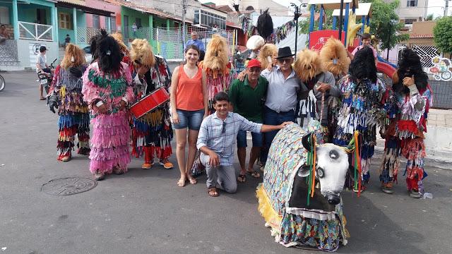 Apresenta&ccedil;&atilde;o do reisado no centro comercial