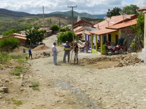 cal&ccedil;amento da Vila Cachoeira dos Ricartes.
